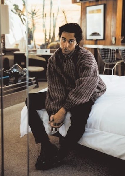 Alex Wolff photo