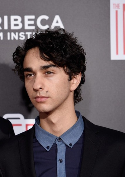 Alex Wolff photo