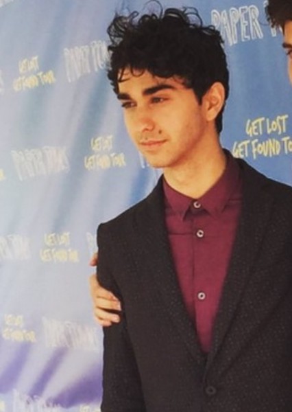 Alex Wolff photo