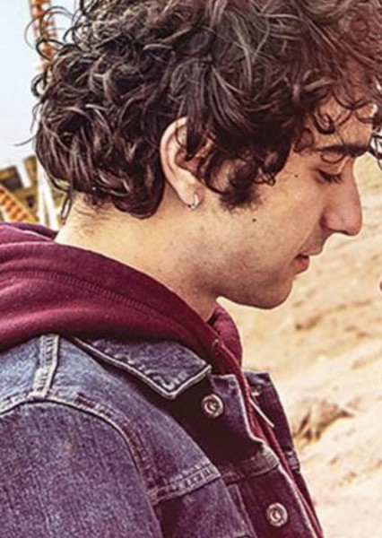 Alex Wolff photo