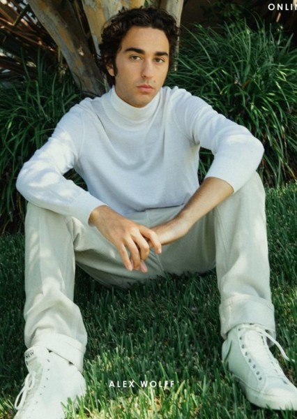 Alex Wolff photo