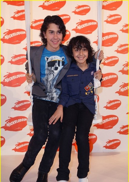 Alex Wolff photo