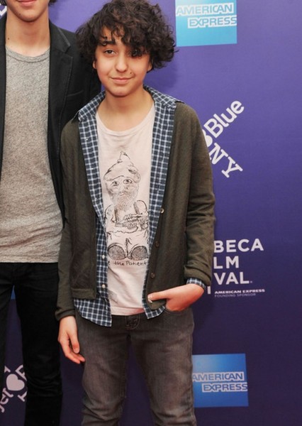 Alex Wolff photo