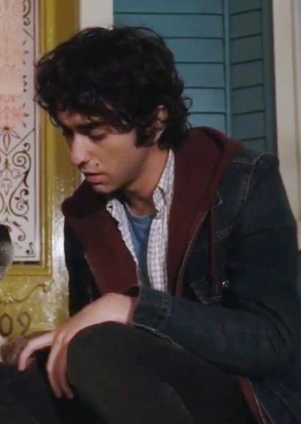 Alex Wolff photo