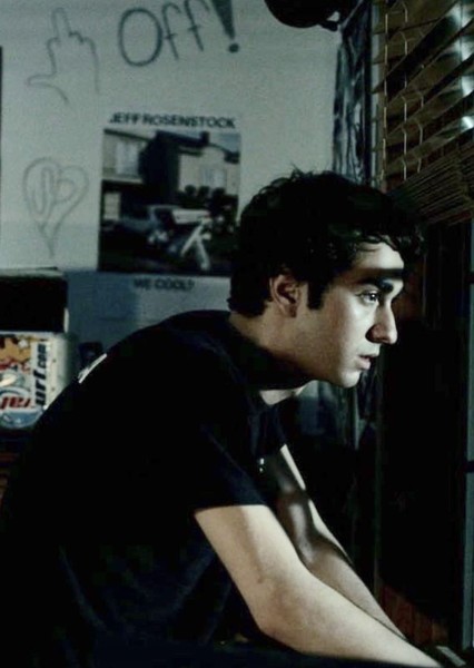 Alex Wolff photo