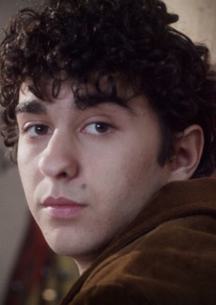 Alex Wolff photo