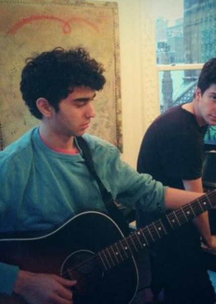 Alex Wolff photo