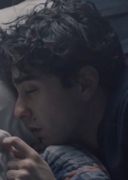 Alex Wolff photo