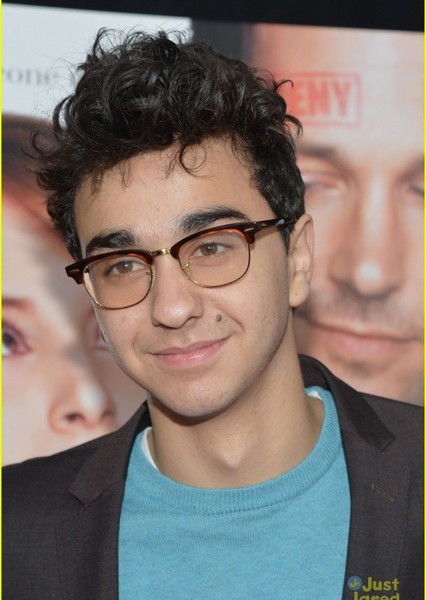 Alex Wolff photo