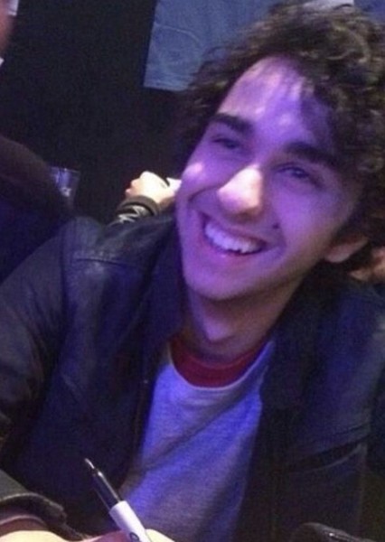 Alex Wolff photo