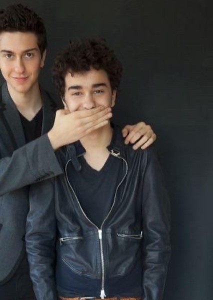 Alex Wolff photo