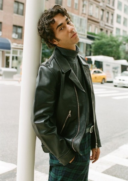 Alex Wolff photo