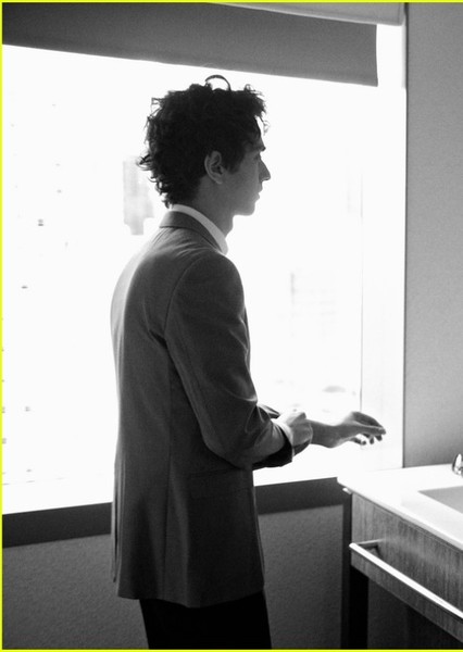 Alex Wolff photo