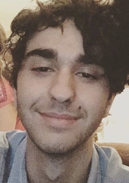 Alex Wolff photo