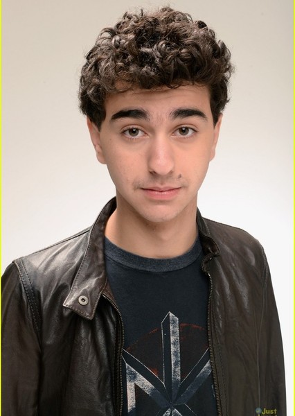 Alex Wolff photo