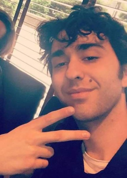 Alex Wolff photo