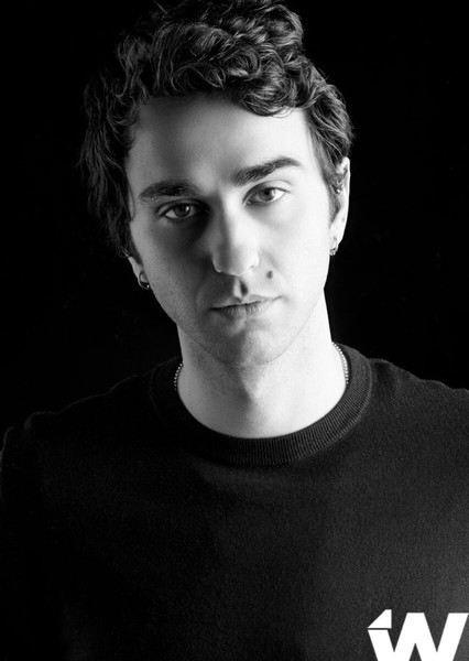 Alex Wolff photo