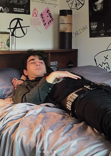 Alex Wolff photo