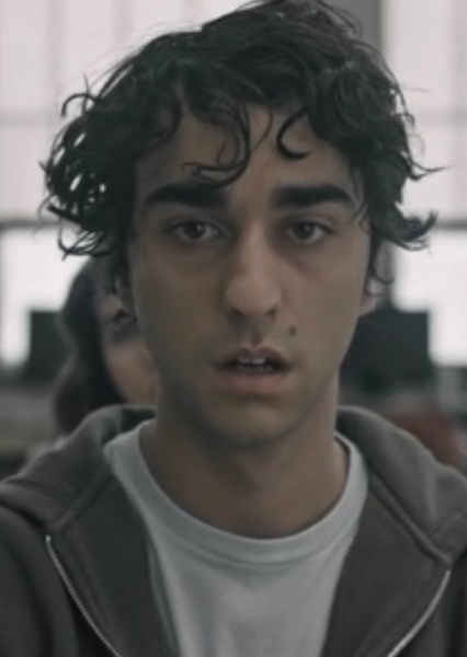 Alex Wolff photo