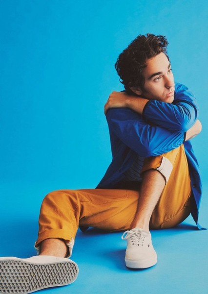 Alex Wolff photo