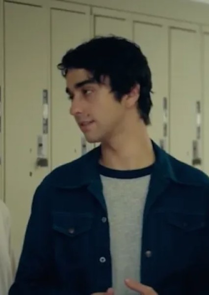 Alex Wolff photo