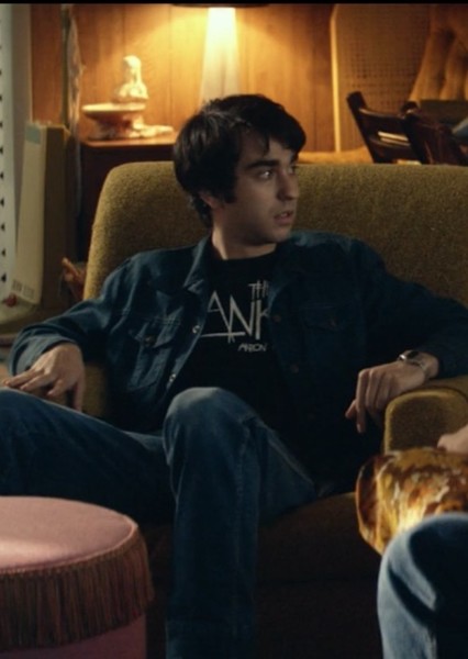 Alex Wolff photo
