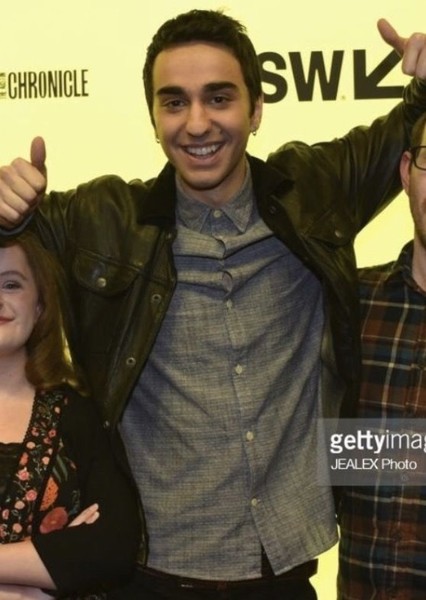 Alex Wolff photo