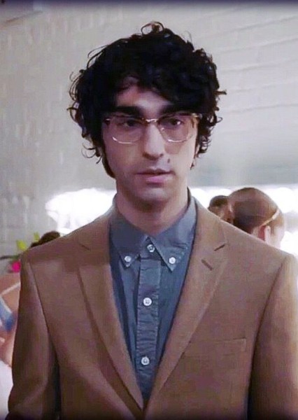 Alex Wolff photo