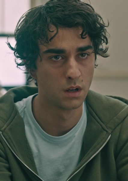 Alex Wolff photo
