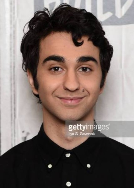 Alex Wolff photo