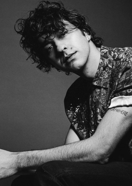 Alex Wolff photo