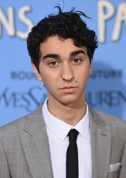 Alex Wolff photo