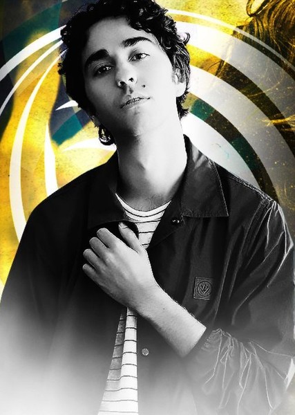 Alex Wolff photo