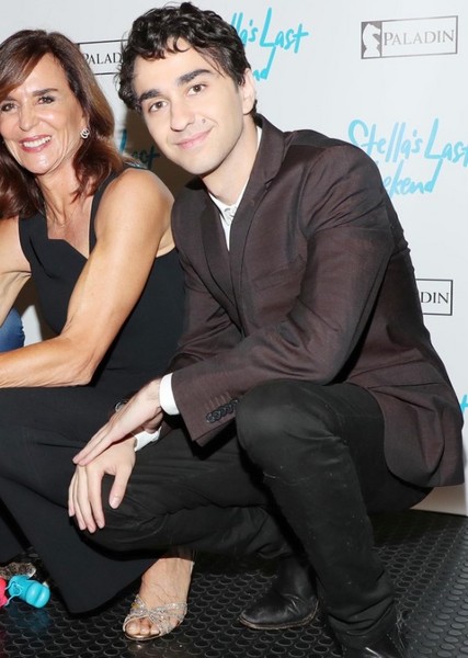 Alex Wolff photo