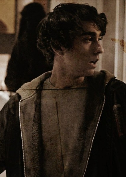 Alex Wolff photo
