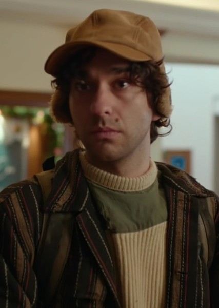 Alex Wolff photo