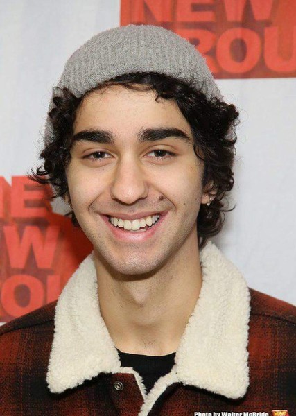 Alex Wolff photo