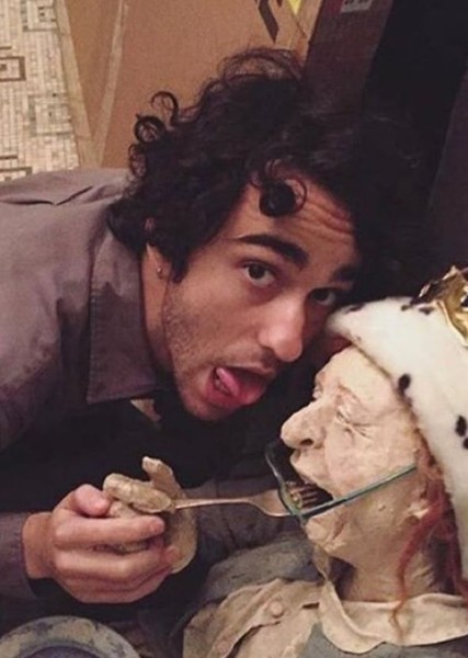Alex Wolff photo