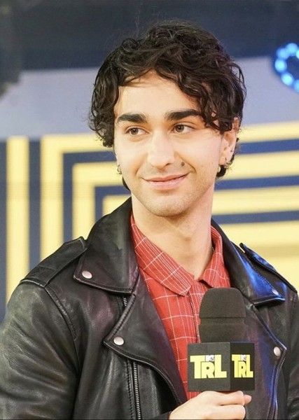 Alex Wolff photo