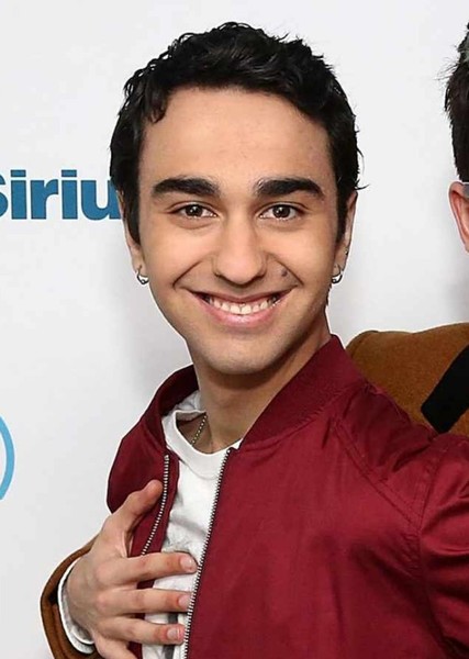 Alex Wolff photo