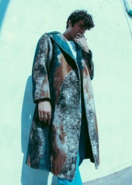 Alex Wolff photo