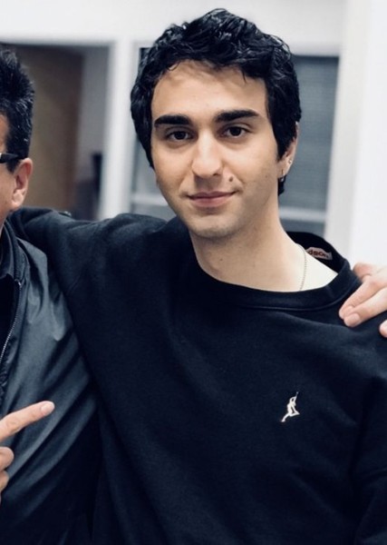 Alex Wolff photo