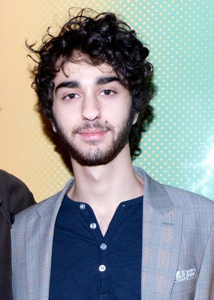 Alex Wolff photo