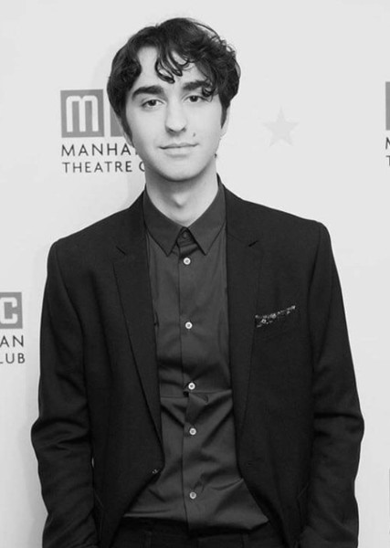 Alex Wolff photo