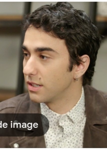Alex Wolff photo