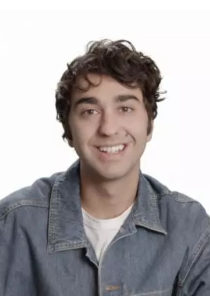 Alex Wolff photo
