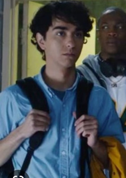 Alex Wolff photo