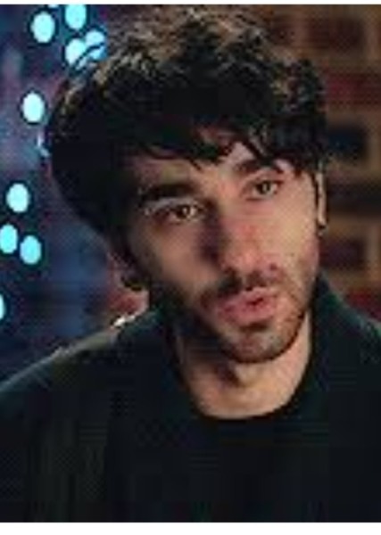 Alex Wolff photo