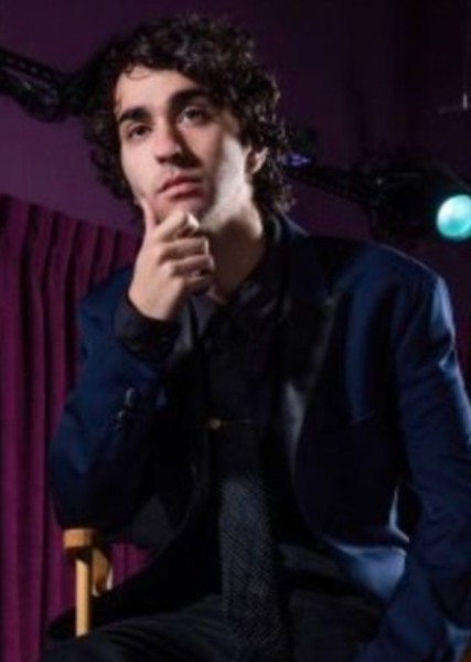 Alex Wolff photo