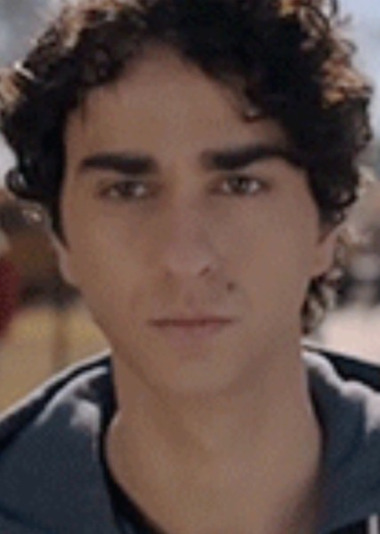 Alex Wolff photo